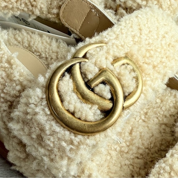 Gucci Women’s 38.5 Merino Wool Shearling GG Marmont Dad Sandals Buterscotch NEW - Picture 7 of 16